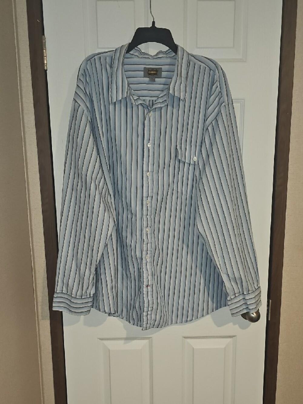 The Foundry Supply Co. Men's 4XL Blue and White Striped Button-Down Shirt Used